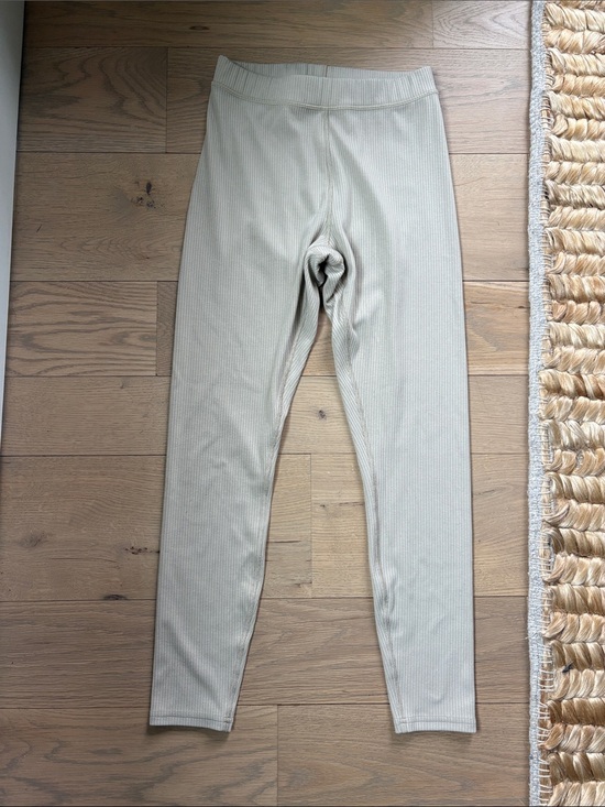 ALO Yoga Pants - ALO Yoga Ribbed Leggings